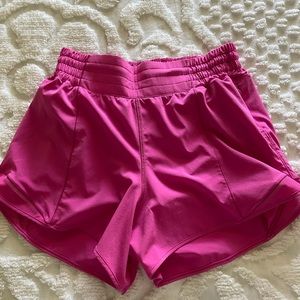 Lululemon Hotty Hot HR 4”